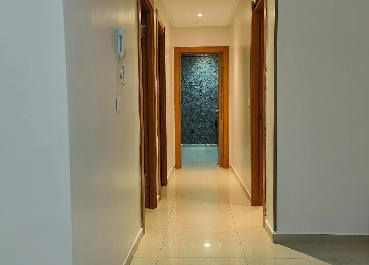 Large Appartement T3 Piscine Au Coeur D'アガディール アパート