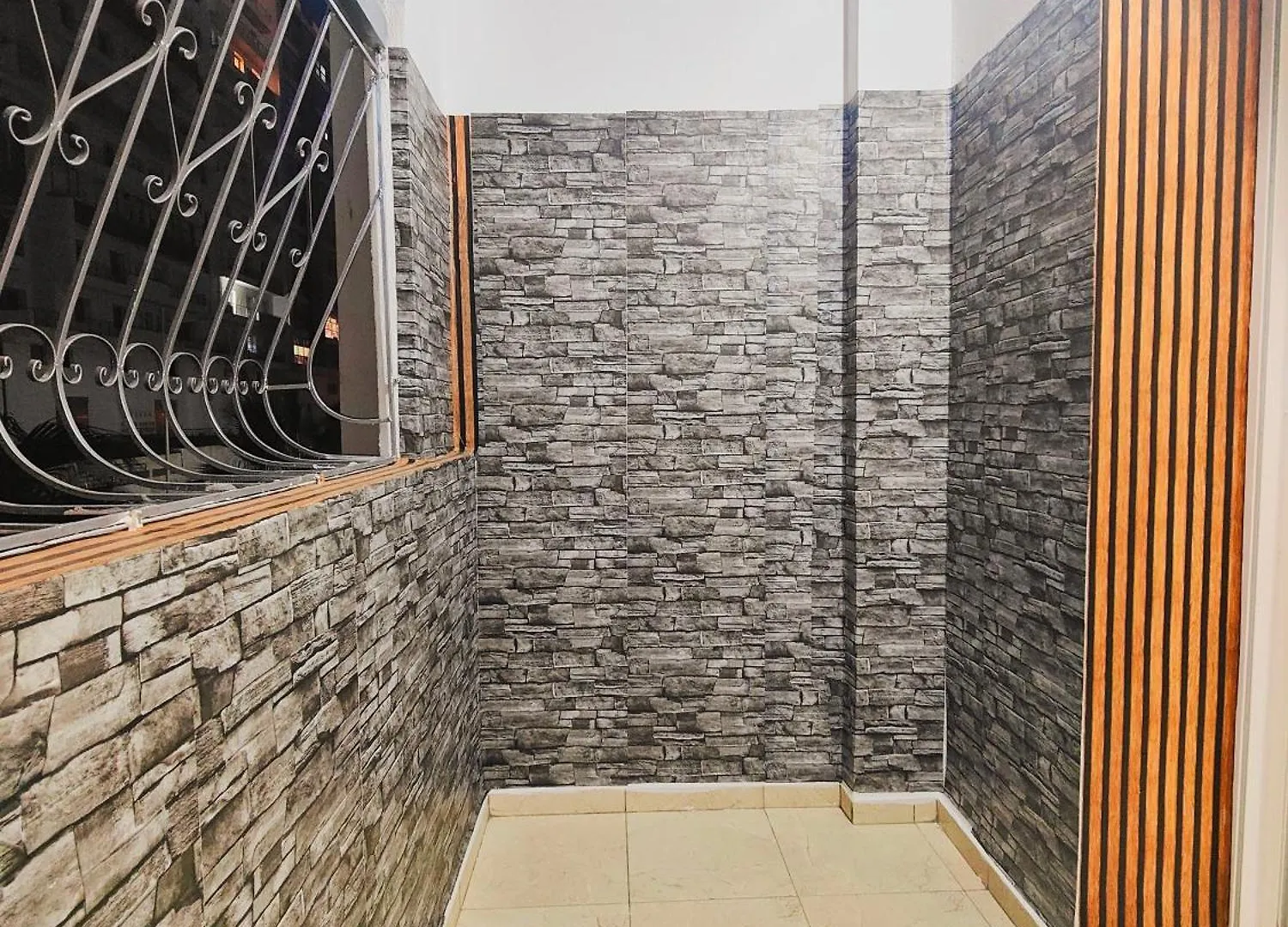 Large Appartement T3 Piscine Au Coeur D'Agadir 0*, Agadir